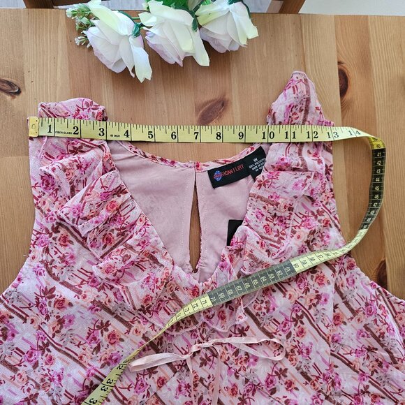 American Flirt - Women's ruffle trim v neck blouse Floral Print - Picture 6 of 7